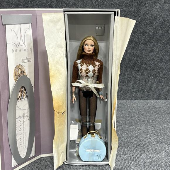 Fashion‎ Royalty Shock Bonbon Vanessa Perrin Doll Jason Wu Limited Edition Boxed - Picture 2 of 12
